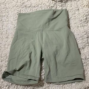 Aritzia biker shorts small/ xs